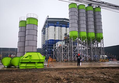 O que são silos de cimento em chapa de aço aparafusados